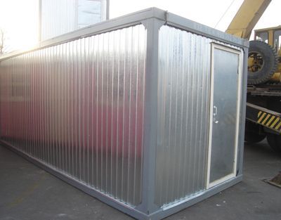 Блок-контейнер из металла для размещения рабочих-строителей